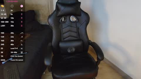 colombianmuscle8 online show from October 2025 02:20:02 AM