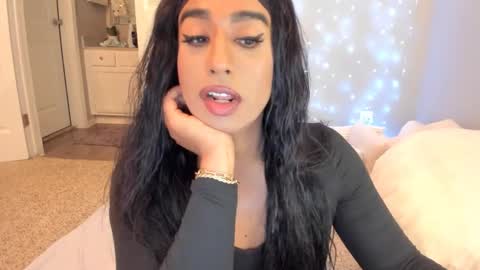 Snapshot of colombiantexas chatting on November 2025 05:51:02 AM ........ Instagram Lorysexys online show from November 2025 05:51:02 AM