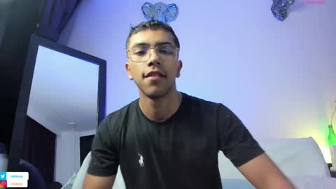 colstorw_ online show from October 2025 10:33:01 AM