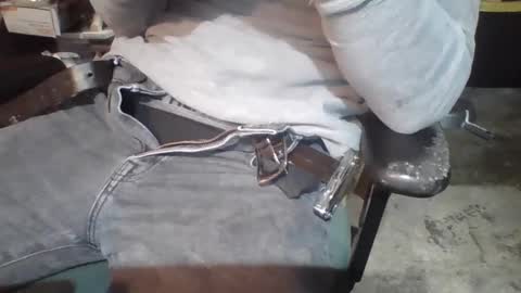 Snapshot of comnfromme1 chatting on December 2024 12:33:02 AM comnfromme1 online show from December 2024 12:33:02 AM