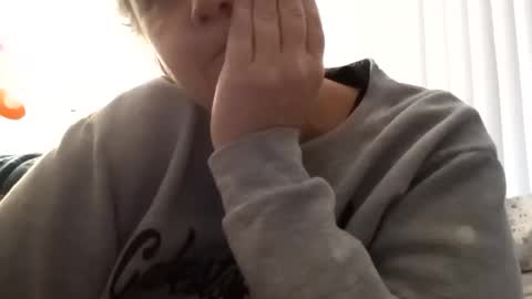 conchettap online show from November 2025 06:52:02 PM