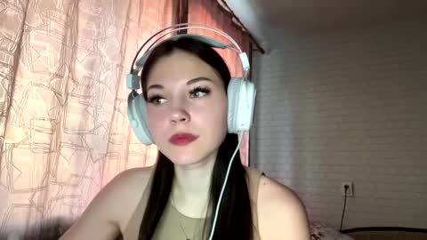 Snapshot of conchitaderricott chatting on October 2025 01:08:02 PM Bella online show from October 2025 01:08:02 PM