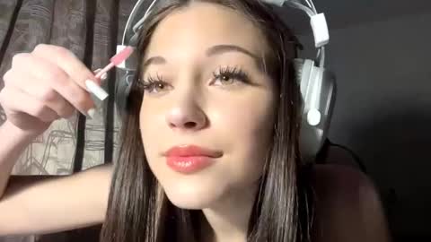 Snapshot of conchitaderricott chatting on October 2025 01:01:01 PM Bella online show from October 2025 01:01:01 PM