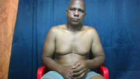 Snapshot of condor087510 chatting on February 2026 02:07:02 AM Miguel online show from February 2026 02:07:02 AM