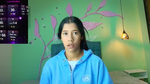 C O N N I E online show from November 2025 03:01:02 PM