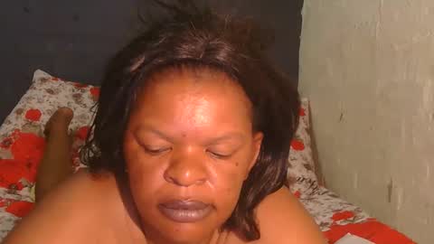 Snapshot of conny685249 chatting on November 2025 10:19:01 PM conny online show from November 2025 10:19:01 PM