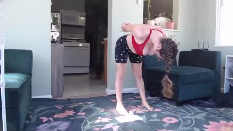 Snapshot of constantcumquest chatting on October 2025 04:31:02 PM ANR Mommy online show from October 2025 04:31:02 PM