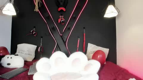 cookie_bit_ online show from March 2026 10:16:02 PM