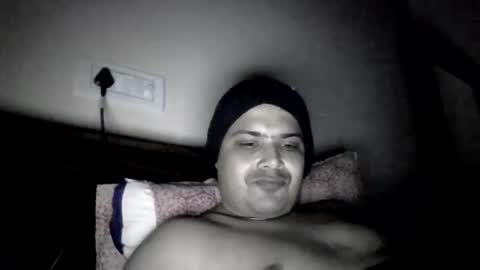 Snapshot of cool_breeze09 chatting on February 2025 06:07:01 PM Cool Breeze09 online show from February 2025 06:07:01 PM