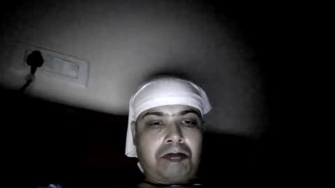 Cool Breeze09 online show from March 2026 06:37:02 PM