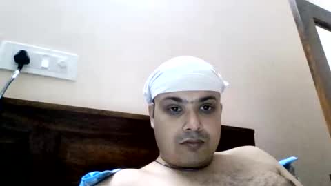 Snapshot of cool_breeze09 chatting on May 2026 10:33:01 AM Cool Breeze09 online show from May 2026 10:33:01 AM