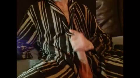 coolbreeze420 online show from December 2025 07:09:01 PM