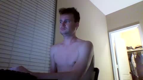 Snapshot of cooldude122222 chatting on December 2024 06:51:01 AM cooldude122222 online show from December 2024 06:51:01 AM