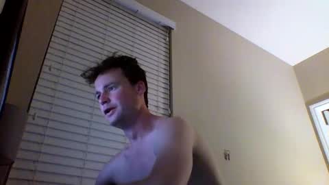 Snapshot of cooldude122222 chatting on January 2025 03:18:02 AM cooldude122222 online show from January 2025 03:18:02 AM