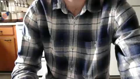 Snapshot of cooldude5432 chatting on January 2025 06:14:01 PM Cool Dude online show from January 2025 06:14:01 PM