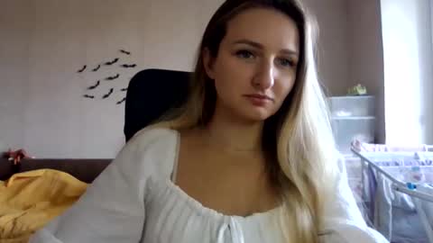 Snapshot of cora_fora chatting on September 2025 09:47:02 AM cora_fora online show from September 2025 09:47:02 AM