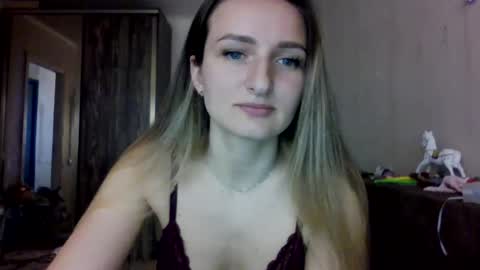 Snapshot of cora_fora chatting on April 2026 10:38:02 AM cora_fora online show from April 2026 10:38:02 AM