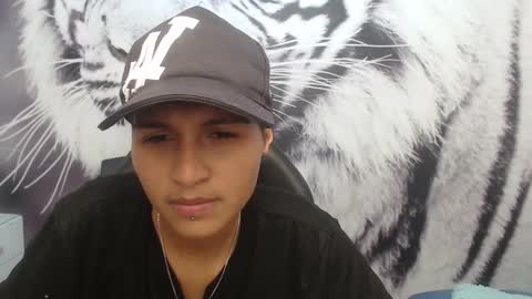 Snapshot of cora_gunn chatting on February 2025 09:10:01 PM Cora online show from February 2025 09:10:01 PM