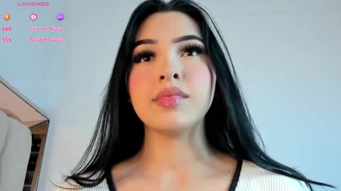Snapshot of coraline__clark chatting on February 2025 11:41:02 AM online show from February 2025 11:41:02 AM