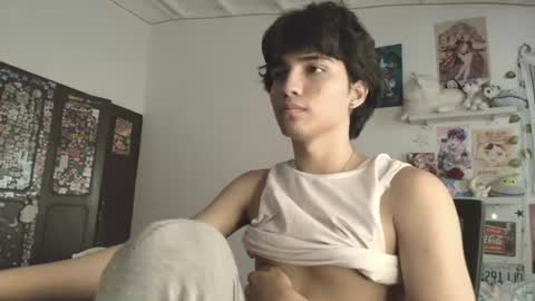 Snapshot of corey_moon chatting on July 2026 02:45:02 PM Corey Glenn online show from July 2026 02:45:02 PM