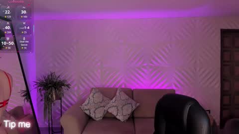 Snapshot of corinnerusso chatting on October 2025 04:27:01 AM Corinne Russo online show from October 2025 04:27:01 AM