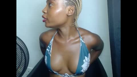 Snapshot of cornxcunt chatting on November 2025 03:17:02 AM cornxcunt online show from November 2025 03:17:02 AM