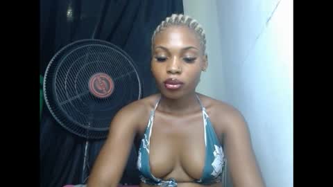 Snapshot of cornxcunt chatting on November 2025 08:10:01 PM cornxcunt online show from November 2025 08:10:01 PM