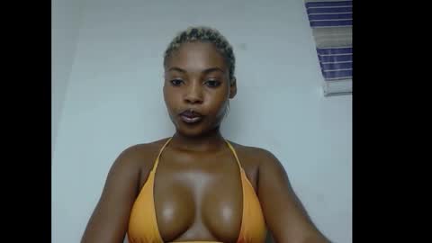 Snapshot of cornxcunt chatting on December 2025 07:10:01 PM cornxcunt online show from December 2025 07:10:01 PM