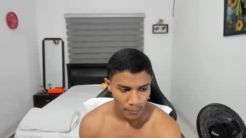 Ethan  online show from December 2025 05:01:01 AM