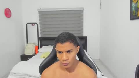 Ethan  online show from February 2026 12:40:02 AM