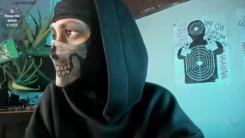 Snapshot of cos_operator chatting on September 2025 06:35:02 PM cos_operator online show from September 2025 06:35:02 PM