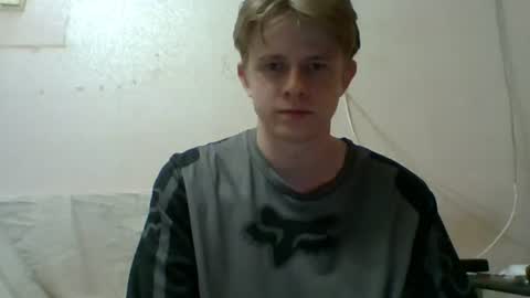 Snapshot of cosm2312 chatting on June 2026 07:05:01 PM Andrew online show from June 2026 07:05:01 PM