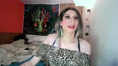 Snapshot of cosmic_crystal chatting on December 2024 08:25:02 PM cosmic_crystal online show from December 2024 08:25:02 PM