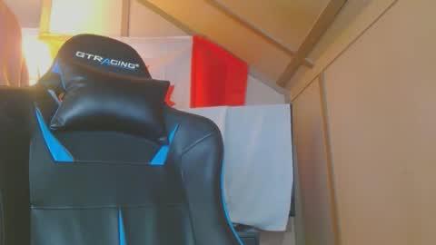 Snapshot of cosmicjones88 chatting on February 2025 08:36:02 PM cosmicjones88 online show from February 2025 08:36:02 PM