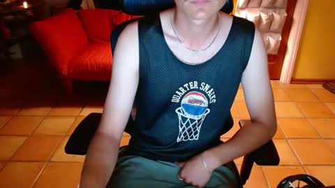 Snapshot of couldbesleeping chatting on November 2025 02:32:01 AM couldbe online show from November 2025 02:32:01 AM