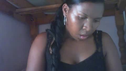 couleur_vanille online show from February 2025 07:12:02 AM