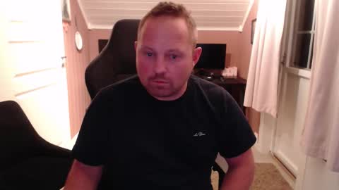 Snapshot of couple3845 chatting on October 2025 08:20:01 PM couple3845 online show from October 2025 08:20:01 PM