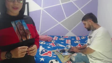 Snapshot of couple_hot069 chatting on February 2026 05:00:02 AM couple_hot069 online show from February 2026 05:00:02 AM