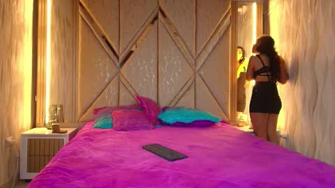 Snapshot of couple_hot_2025 chatting on November 2025 07:40:02 PM Ricardo Isabella online show from November 2025 07:40:02 PM