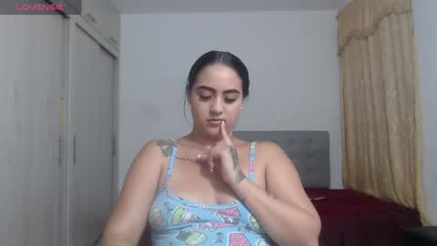  ALEJANDRO Y EMILY  online show from October 2025 12:30:02 AM