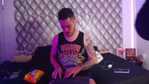 Couplelatin online show from March 2026 04:05:02 AM