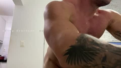 Snapshot of couplemuscle40 chatting on July 2026 02:05:17 AM couplemuscle40 online show from July 2026 02:05:17 AM