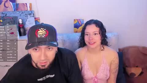 Snapshot of couplevibes_ chatting on June 2026 03:09:01 AM Emily Andy online show from June 2026 03:09:01 AM