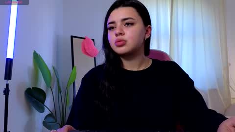 Snapshot of courtneyk_ chatting on September 2025 01:35:01 PM Courtney online show from September 2025 01:35:01 PM