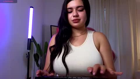 Snapshot of courtneyk_ chatting on October 2025 02:26:01 PM Courtney online show from October 2025 02:26:01 PM
