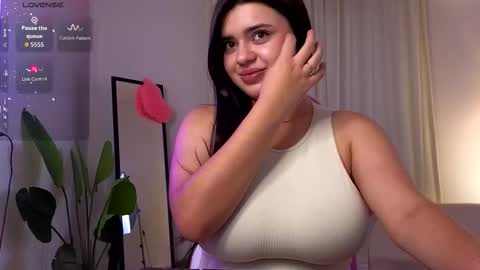 Snapshot of courtneyk_ chatting on October 2025 02:29:01 PM Courtney online show from October 2025 02:29:01 PM