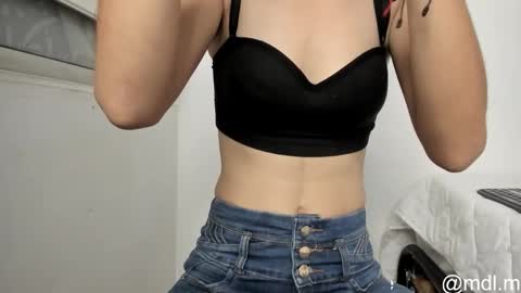 Snapshot of cowmarce chatting on October 2025 11:57:01 PM Marce Online 1pm - 7pm gmt-5 online show from October 2025 11:57:01 PM