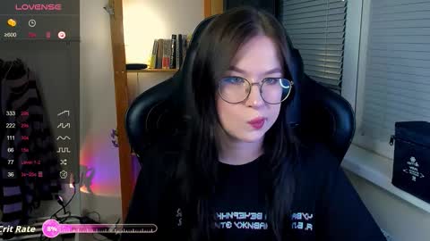 Snapshot of coy_amina_ chatting on September 2025 05:58:01 PM Lilith online show from September 2025 05:58:01 PM