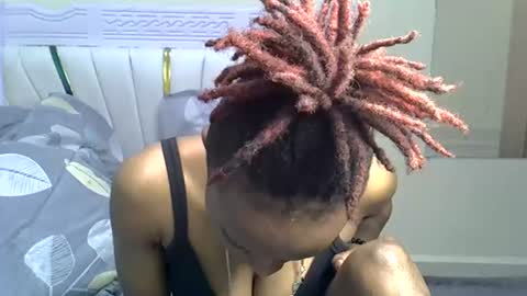 Snapshot of cozycouplevibes chatting on June 2026 03:11:02 AM cozycouplevibes online show from June 2026 03:11:02 AM