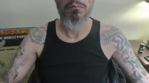 Snapshot of cpl_inlove chatting on January 2025 09:03:01 PM cpl_inlove online show from January 2025 09:03:01 PM